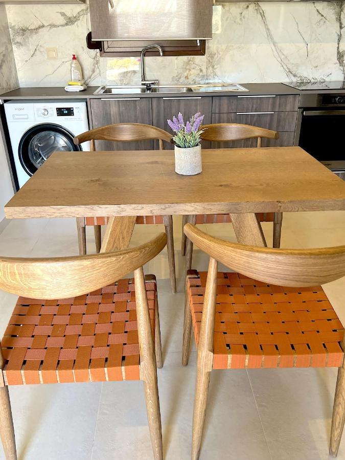 Studio At Beautiful Beach Kouremenos Apartment Anevato Luaran gambar