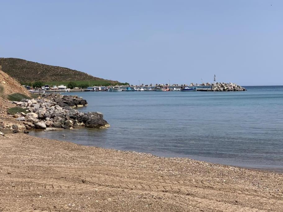 Studio At Beautiful Beach Kouremenos Apartment Anevato Luaran gambar