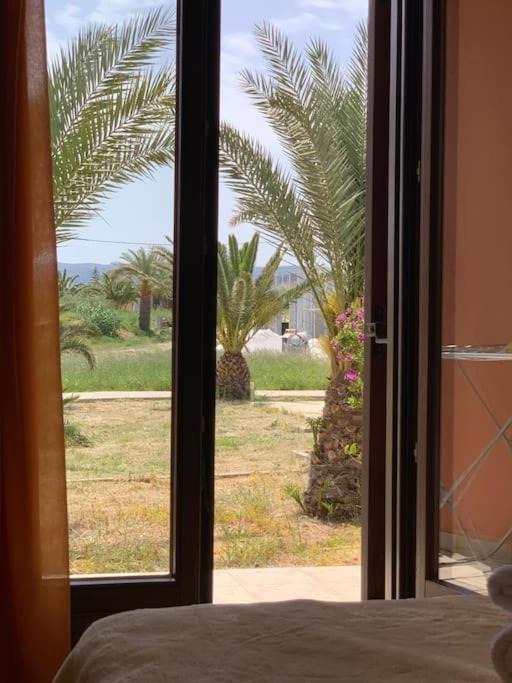 Studio At Beautiful Beach Kouremenos Apartment Anevato Luaran gambar